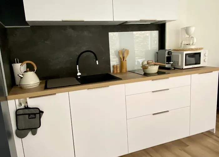 Ty Guenhael Petite Maisonnette Avec Exterieur Intra-Muros Proche Port De Vannes